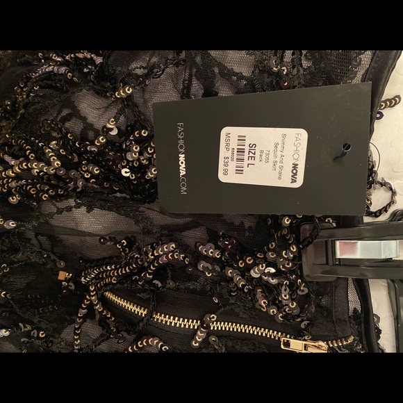 Fashion Nova skirt new with tags - Picture 2 of 3